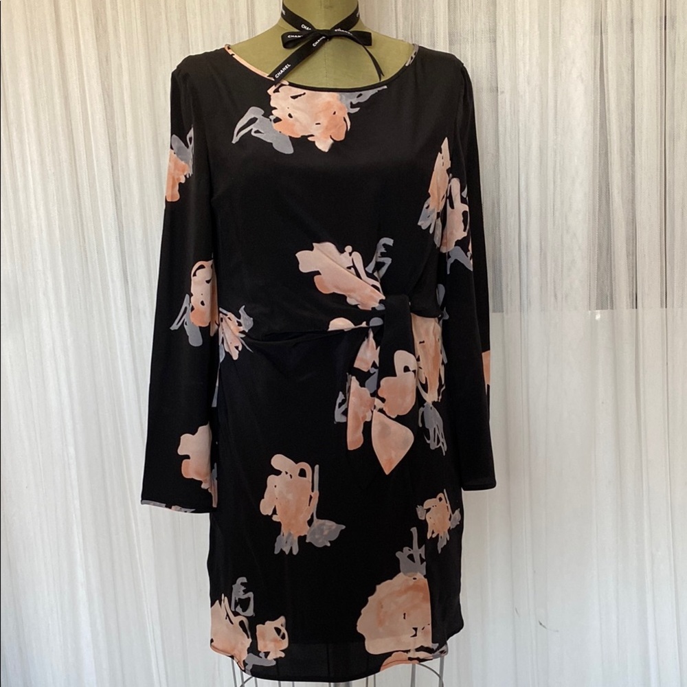 REDUCED!! Emporio Armani Elegant Black Silk Crepe de Chine Floral Dress! Size M